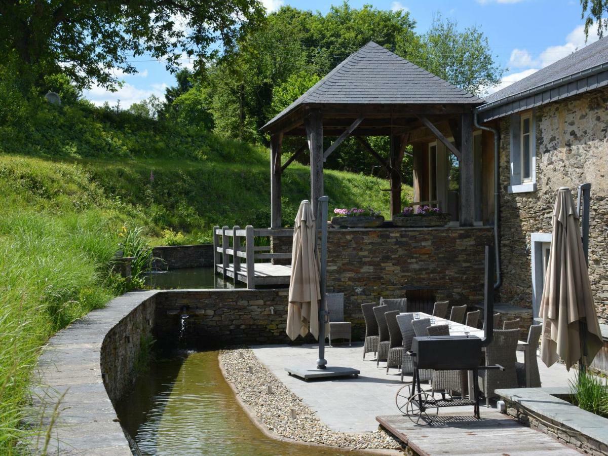 Villa With Hot Tub And Sauna Bièvre Exterior foto